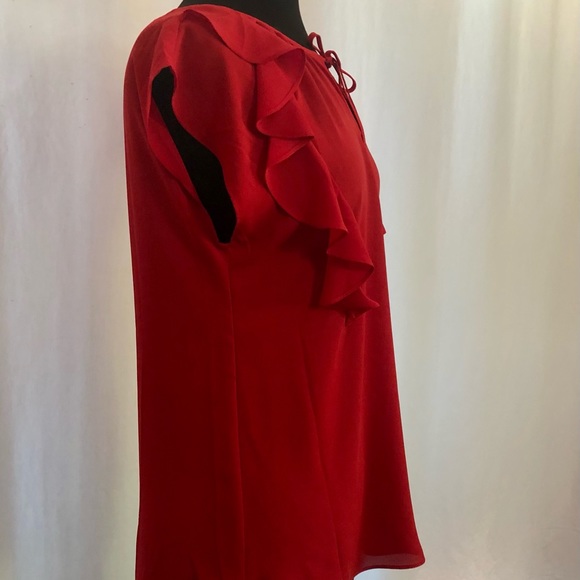 Express Ruffled Blouse - Picture 2 of 3